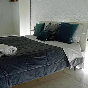 https://donna-rita-house.hotels-amalfi.com